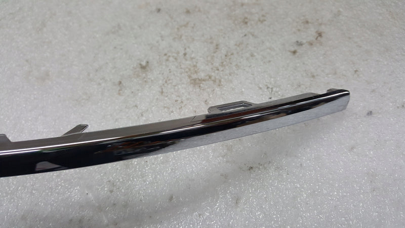 Listwa chrom zderzaka prawy tył VW ARTEON 3G8853842B demontaż