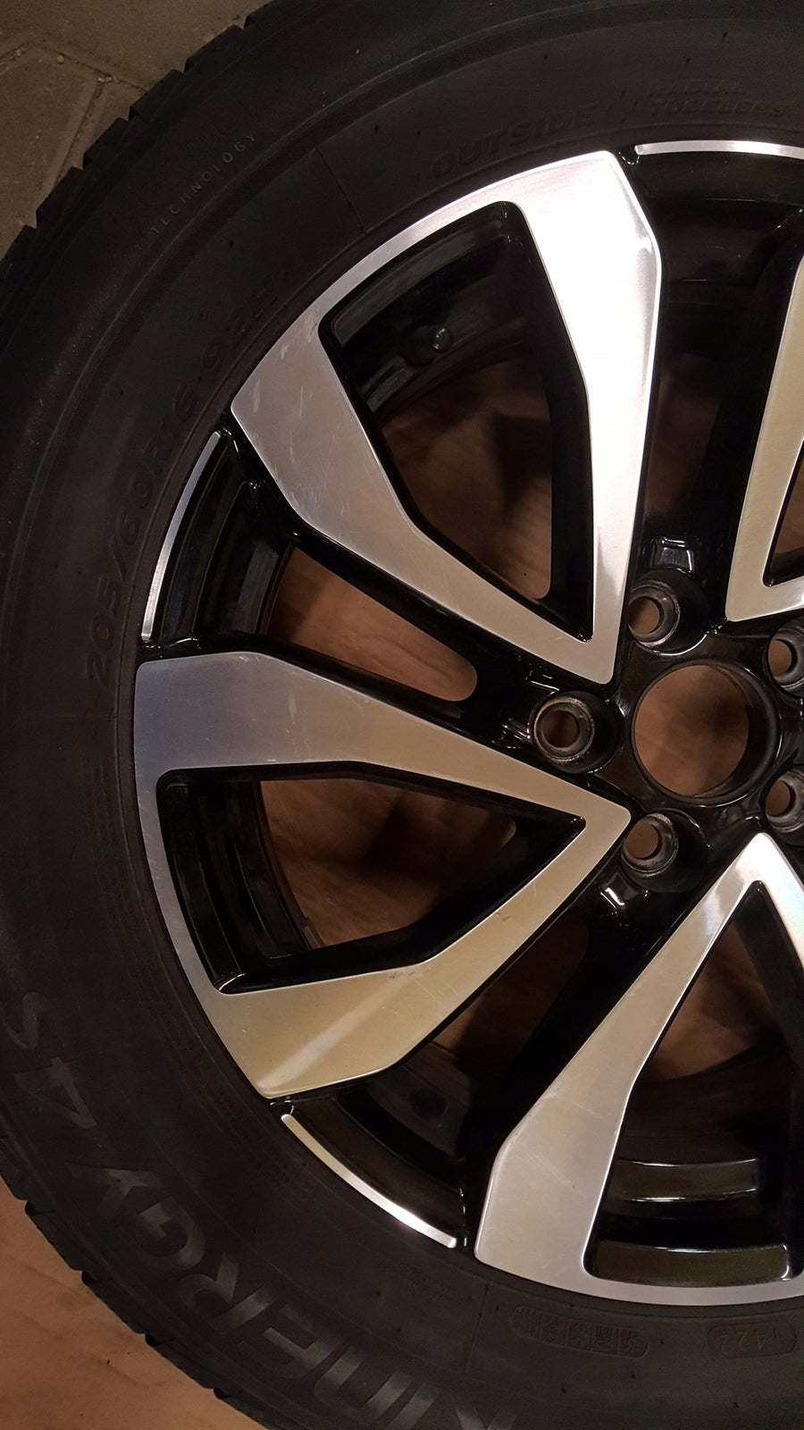 2GM601025AA Felga 6jx16h2 ET35 5X100 VW T-CROSS