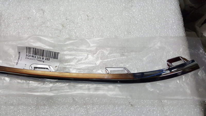 Listwy chromowe P+L przód VW POLO 2G0853101A/101B