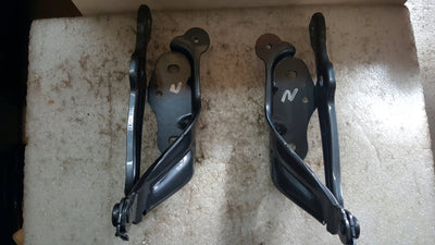 Skoda OE 5E0823301 5E0823302 zawias maski klapy pokrywy silnika NOWE