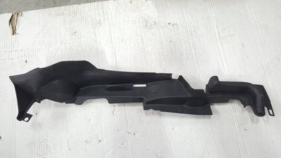 Nakładka błotnika prawy przód AUDI A4 B9 8W0821170