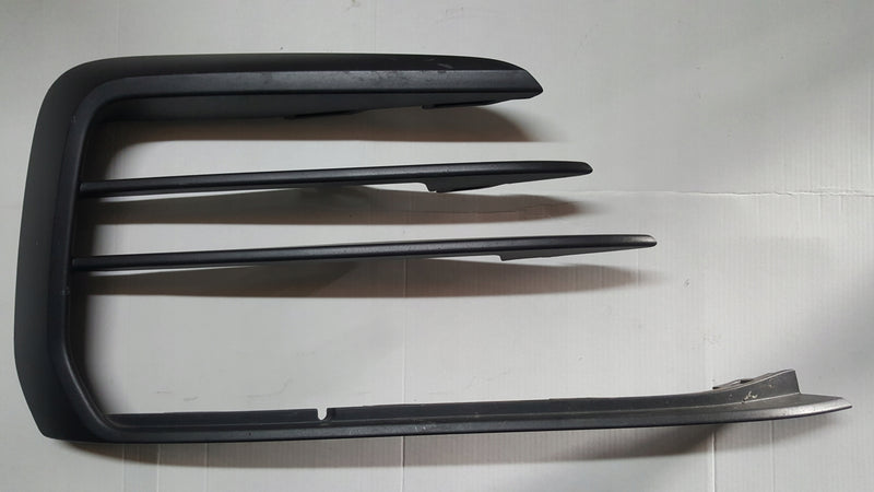 Kratka zderzaka prawy przód VW GOLF VII GTI 5G0853666P demontaż