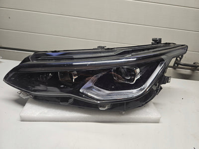 Le FUL LED IQ-LIGHT Vw Golf 8 5H1941035H 2022r demontaż