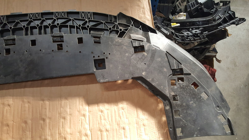 AUDI A3 8Y OSŁONA PŁYTA POD ZDERZAKA ZDERZAKA 8Y0807233C