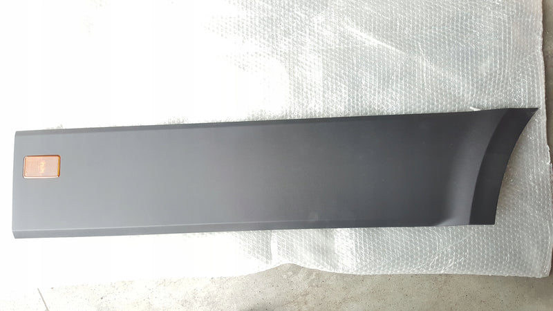 NOWA ORYGINALNA listwa boczna prawa VW CRAFTER II-- MAN TGE 7C3853754