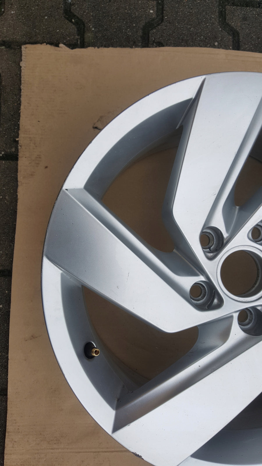 FELGA ALU VW GOLF VIII 17'' 5H0601025E