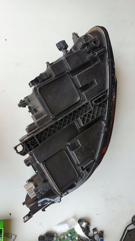 LE FUL LED Vw Tiguan 5NB941081C 2021r