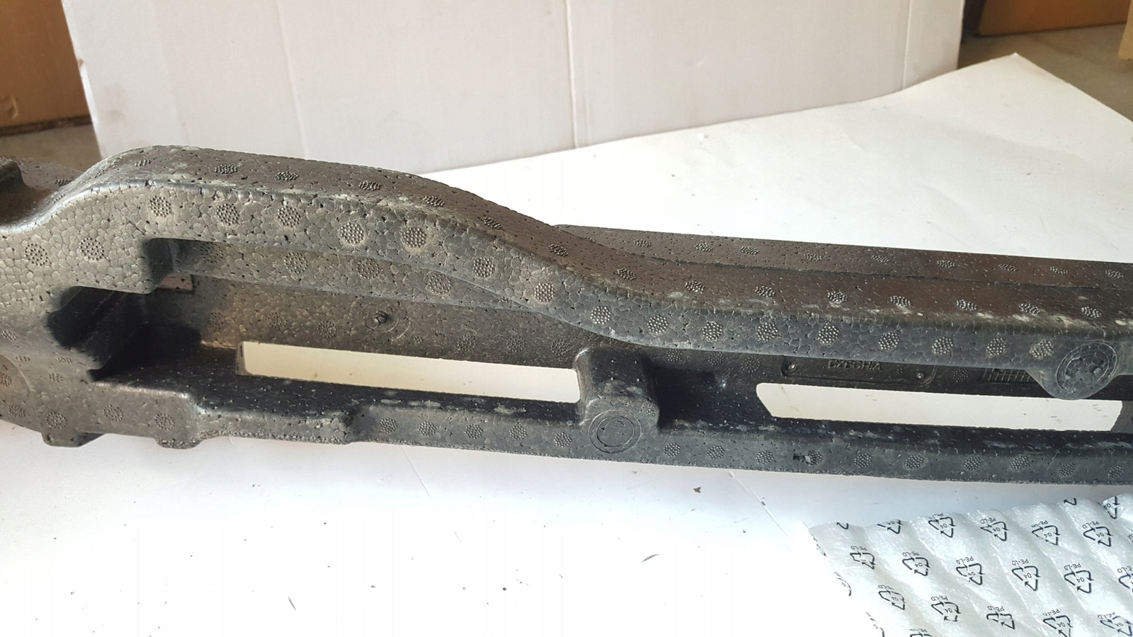 Absorber pianka zderzaka przedniego SKODA FABIA 6VA807248A demontaż