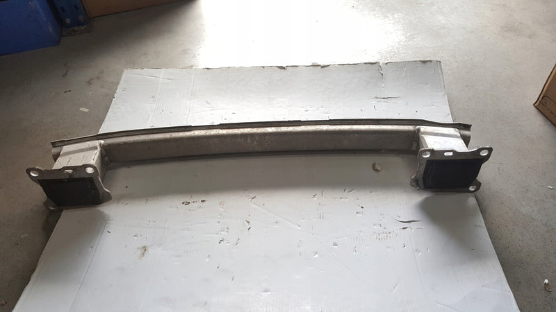 Belka zderzaka tył AUDI A4 B9 8W0807309 demontaż