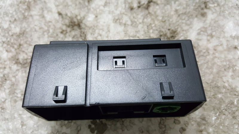 Złącze music interface AUDI A3 8V0035736 demontaż