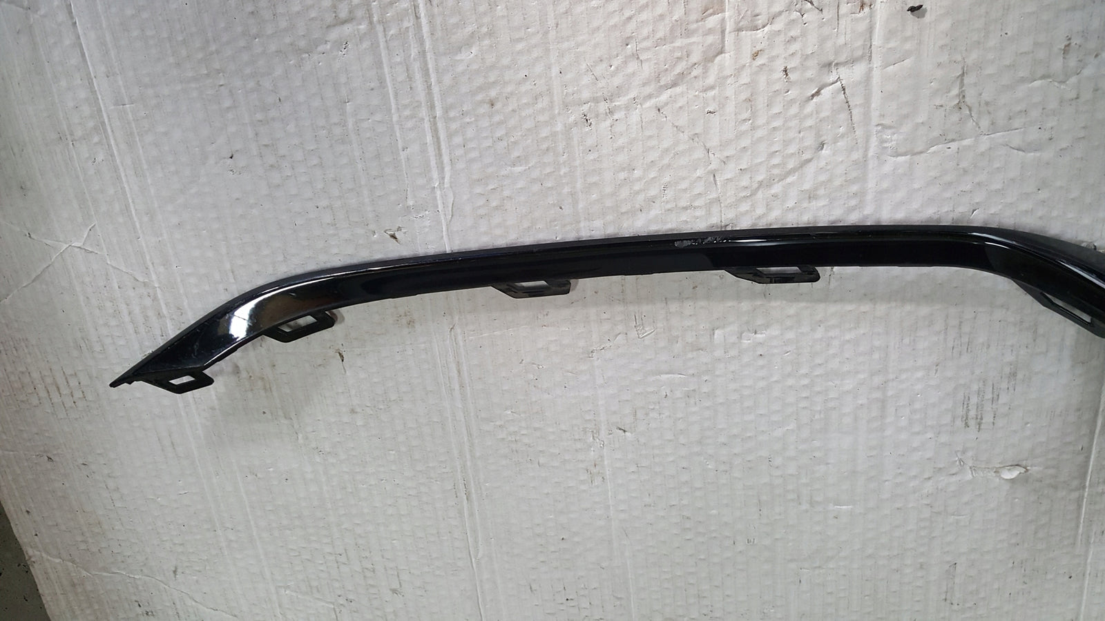 Listwa zderzaka prawy przód AUDI Q7 4M0807300A