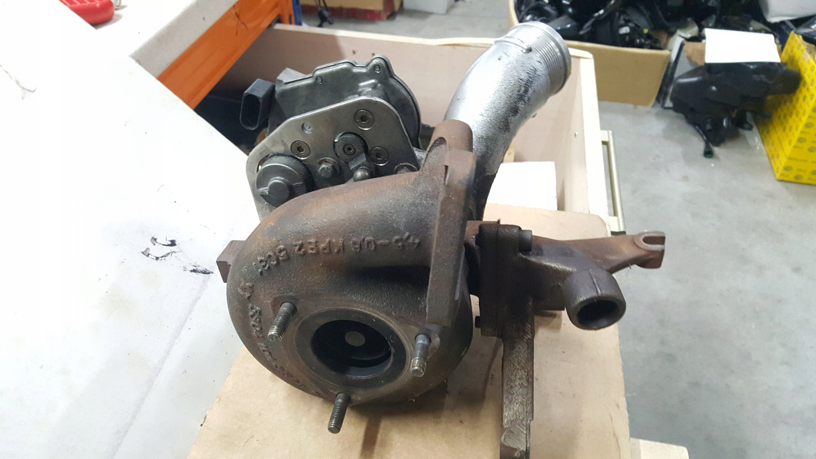 TURBOSPRĘŻARKA AUDI VW 2.7 TDI 059145702T