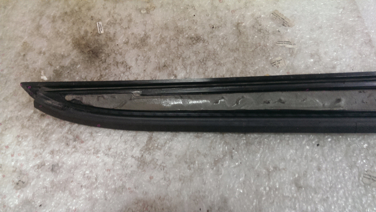 LE listwa spoiler klapy AUDI A6 C8 avant 4K9854871