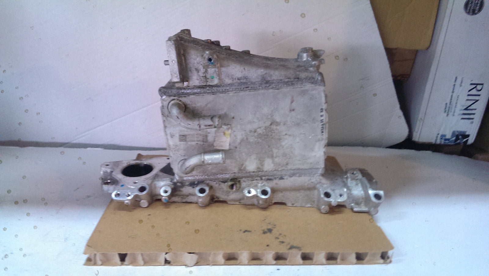 kolektor ssący VW Audi Skoda Seat TDI 04L129766M