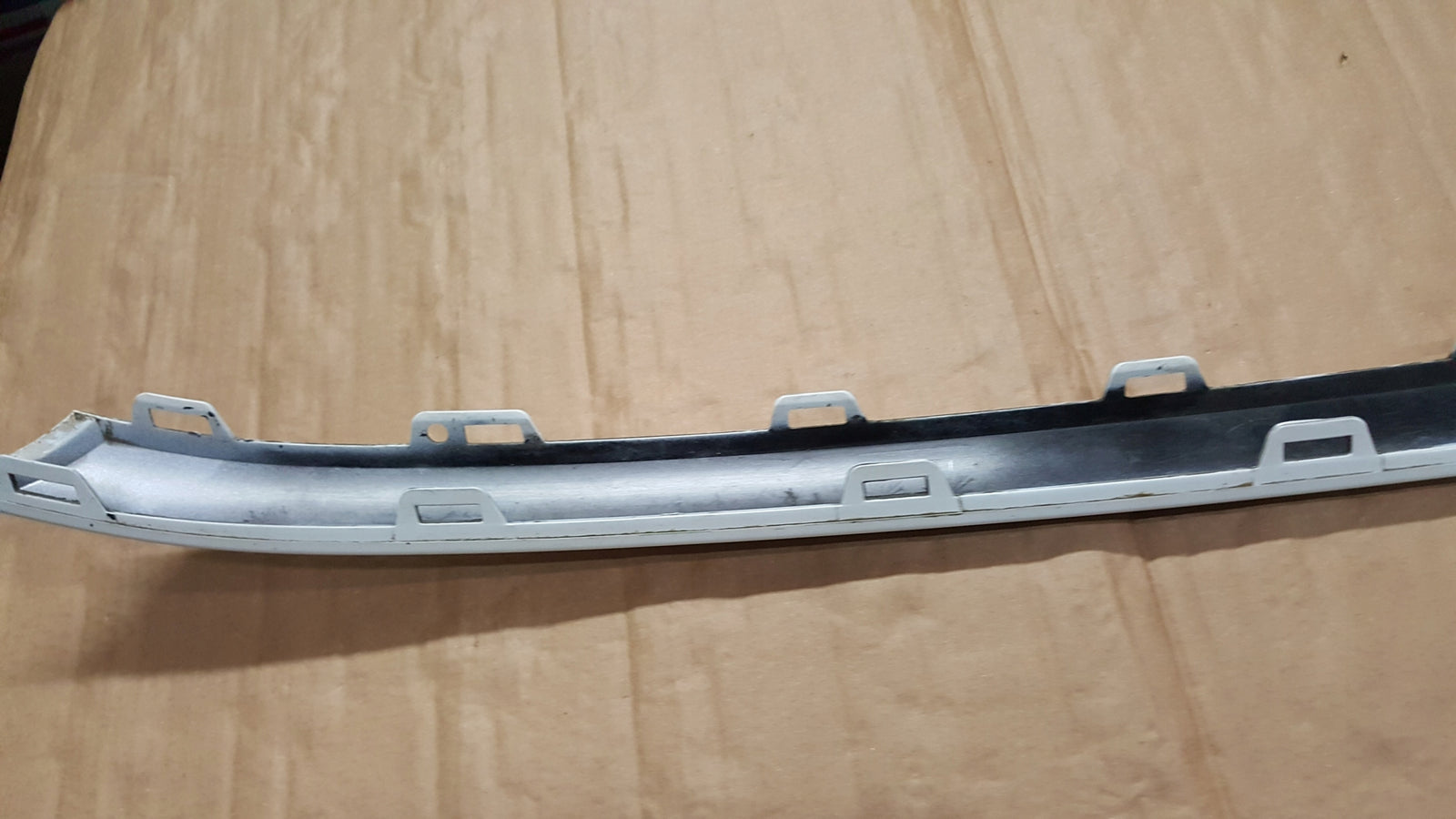 VW TIGUAN II 5NA R-LINE LISTWA ZDERZAKA PRZÓD 5NA853101F