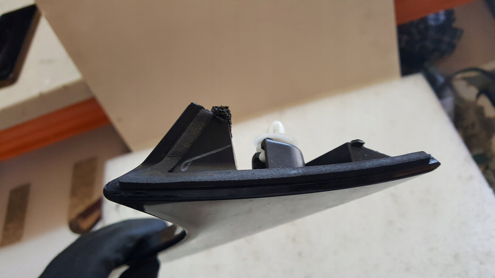 Listwy spoiler klapy lewa+prawa strona AUDI Q5 80A854871 80A854872 demontaż