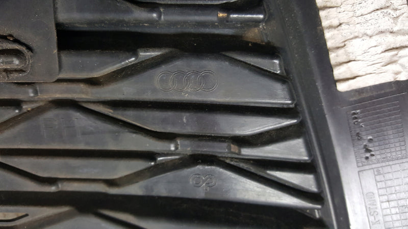 KRATKA W ZDERZAK PRAWA PRZÓD AUDI A6 C8 4K 2018-2022 4K0807682