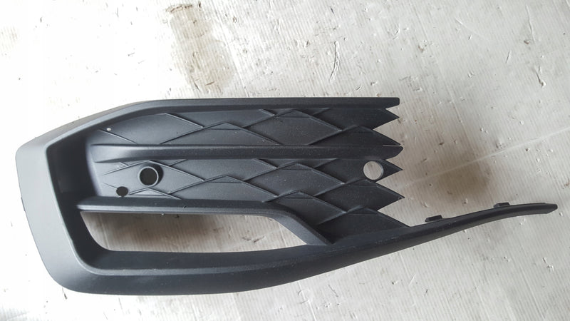 Kratka zderzaka lewy przód SEAT LEON 5FA853665C demontaż