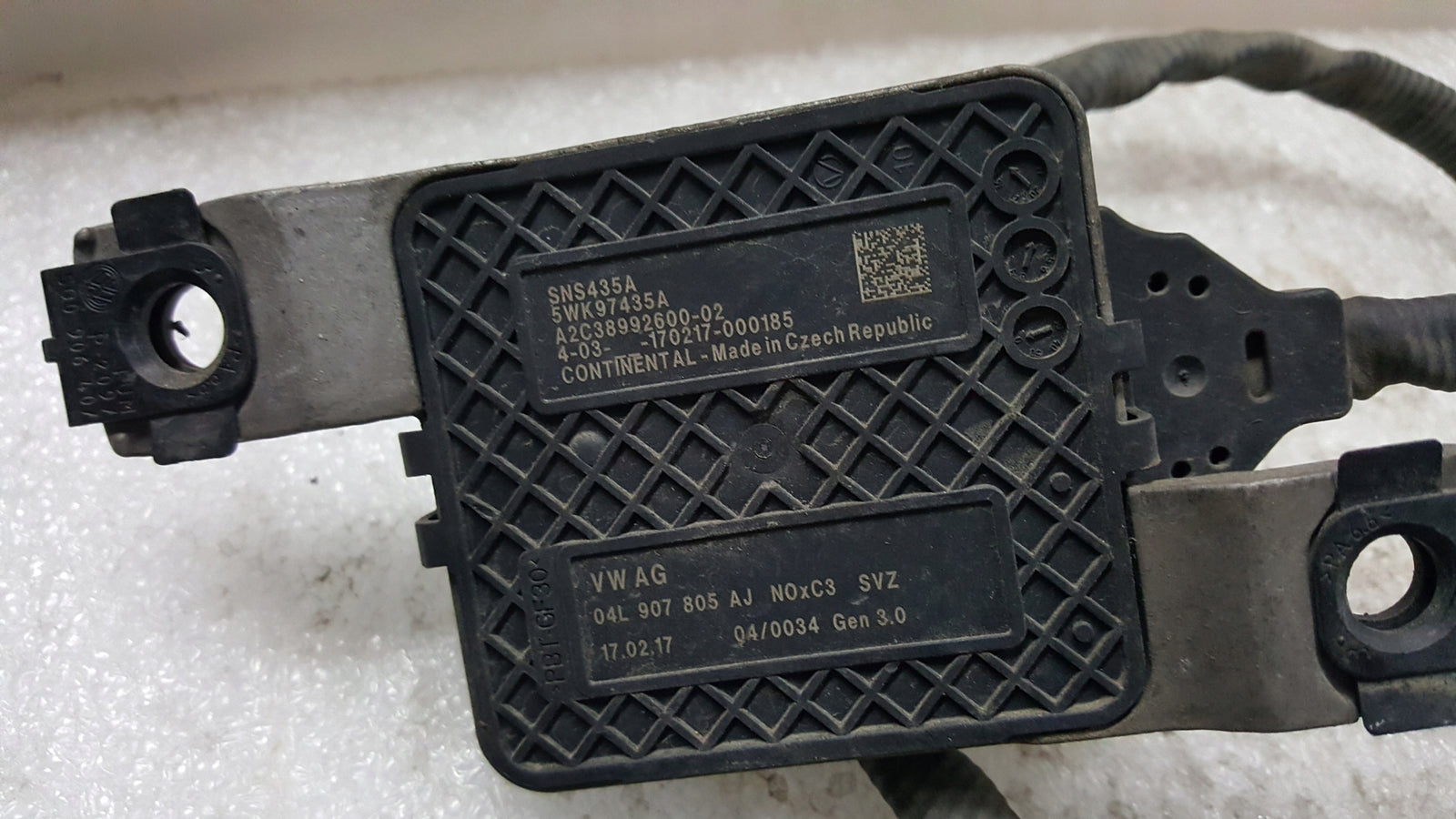 Sonda lambda czujnik NOX VW AUDI 04L907805AJ demontaż
