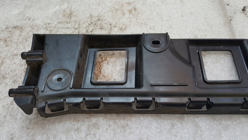 Ślizg zderzaka lewy tył VW CADDY 2K7807393D demontaż