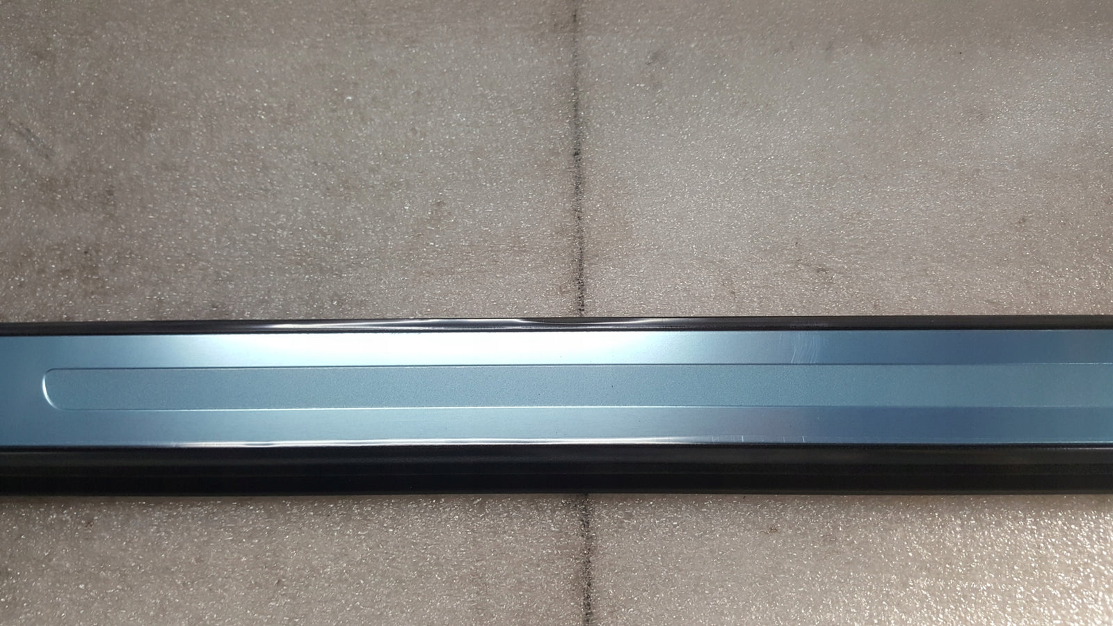 NOWA ORYGINALNA listwa nakładka progowa prawy przód AUDI A4 B9 8W0853374F
