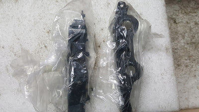 AUDI A6 C8 ślizg mocowanie zderzaka Le + pr 4K0807283 4K0807284