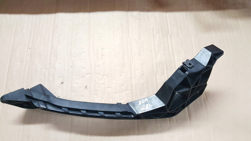 AUDI Q2 ŚLIZG MOCOWANIE POD LAMPĘ PRAWY PRZÓD 81A805608C