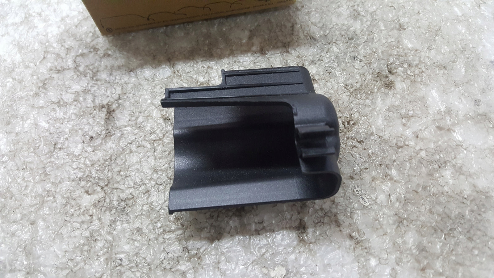 Nakładka osłona wtrysku VW TOUAREG 7P0133685B NOWA
