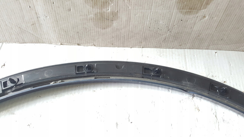 Listwa błotnika prawy przód AUDI Q5 80A853718F demontaż