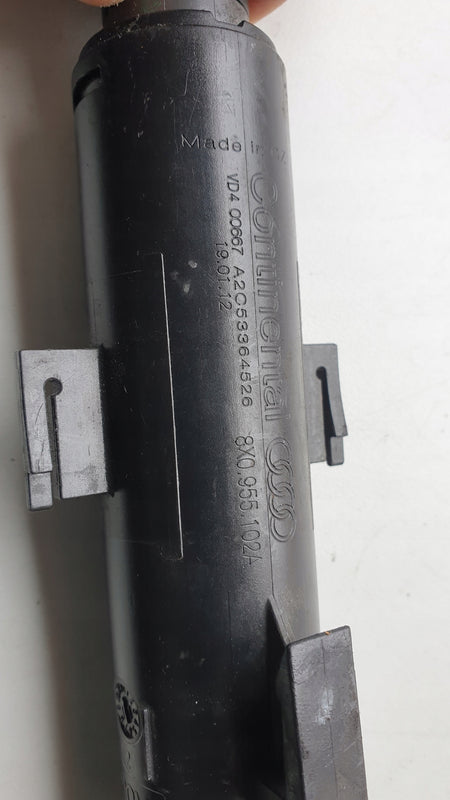 Pr spryskiwacz reflektora AUDI A4 8K0955102A