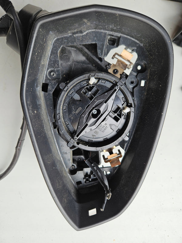 Pr Lusterko zewn AUDI A4 B9 8W1857410K 6 pin IDEAŁ