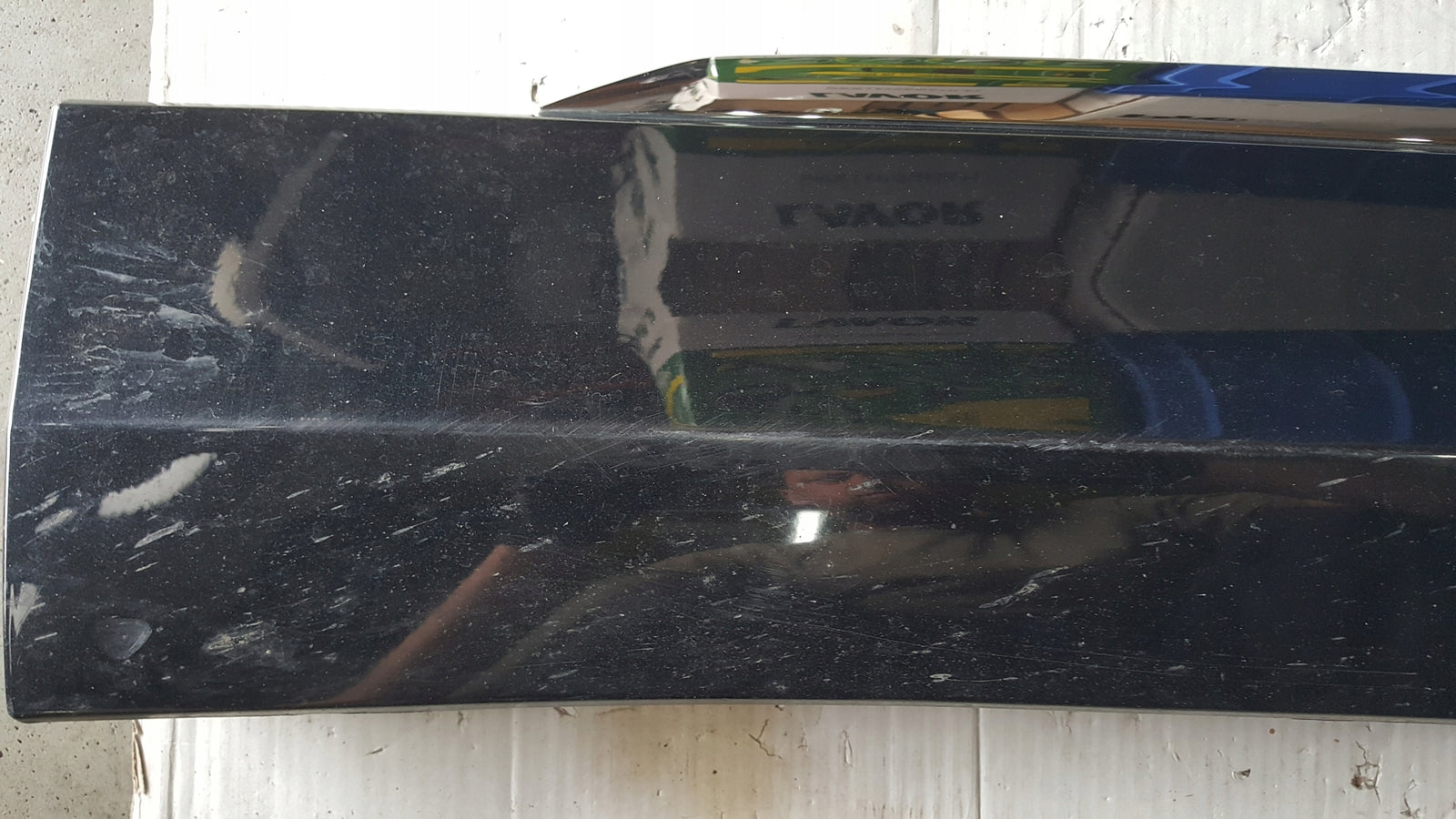 Listwa drzwi lewy przód-- VW TIGUAN ALLSPACE 5NN854939A demontaż
