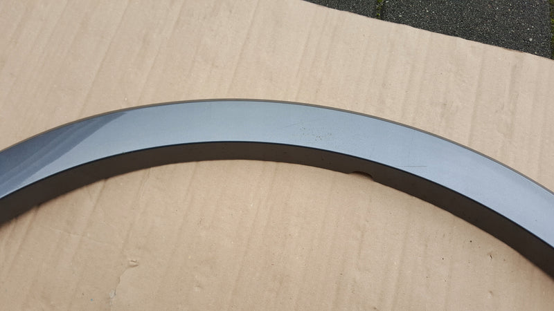 Listwa przednia lewa AUDI Q3 I 8U0 przód lewy 8U0853717A