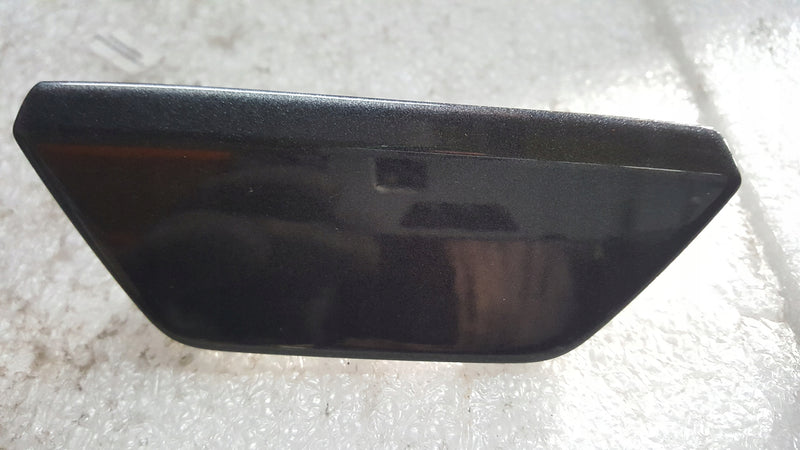NOWE zaślepki spryskiwaczy lewy + prawy AUDI Q7 4M0807753D 4M0807754D