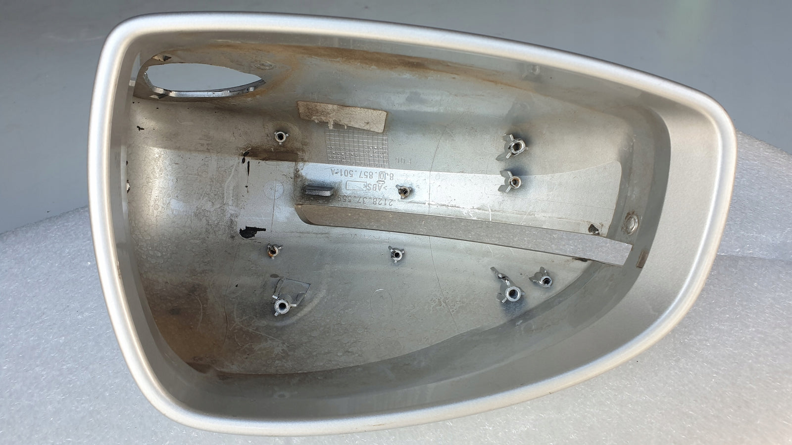 LE obudowa lusterka Audi TT 8j0857501A SREBRNA