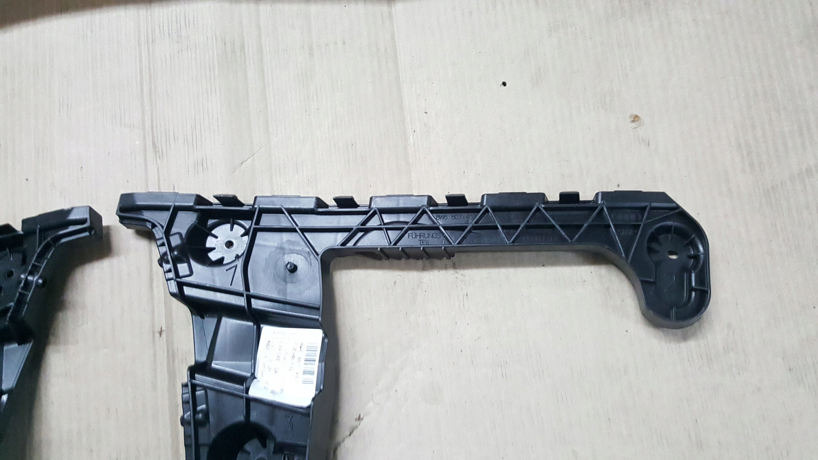 ŚLIZG TYLNEGO ZDERZAKA LEWE PRAWE AUDI RS5 A5 B9 ORYGINAŁ 8W6807453/454