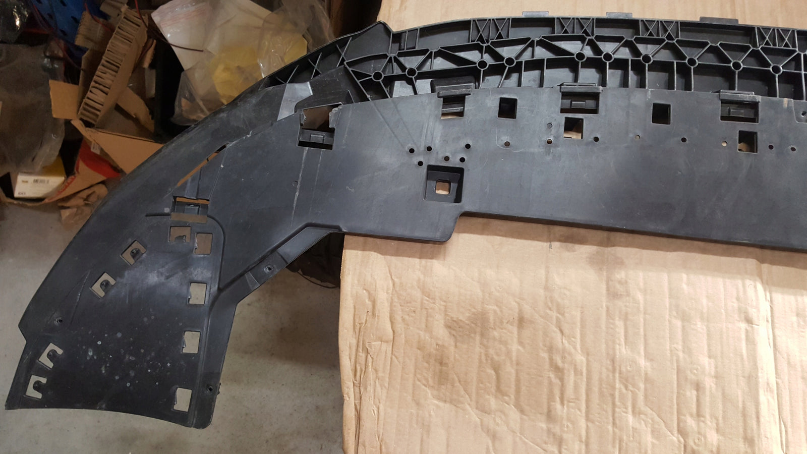 AUDI A3 8Y OSŁONA PŁYTA POD ZDERZAKA ZDERZAKA 8Y0807233C