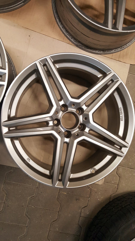 Felgi aluminiowe Uniwheels KBA50400 8.5