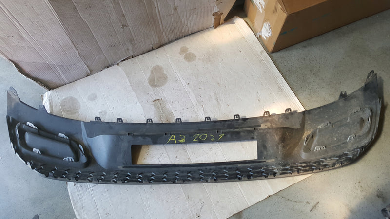Dokładka spoiler zderzaka tylnego AUDI A3 S-LINE 8Y4807521B demontaż