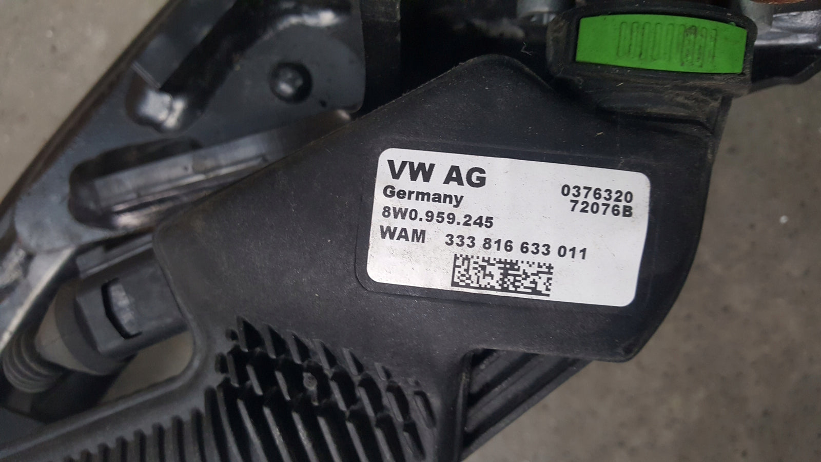 AUDI A4 B9 8W0 HAK HOLOWNICZY Z WIAZKA 8W0800491M 8W0971541F