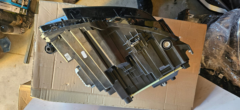 89A941035 IDEAŁ! Le kompletny Matrix laser AUDI Q4 E-TRON 2022r