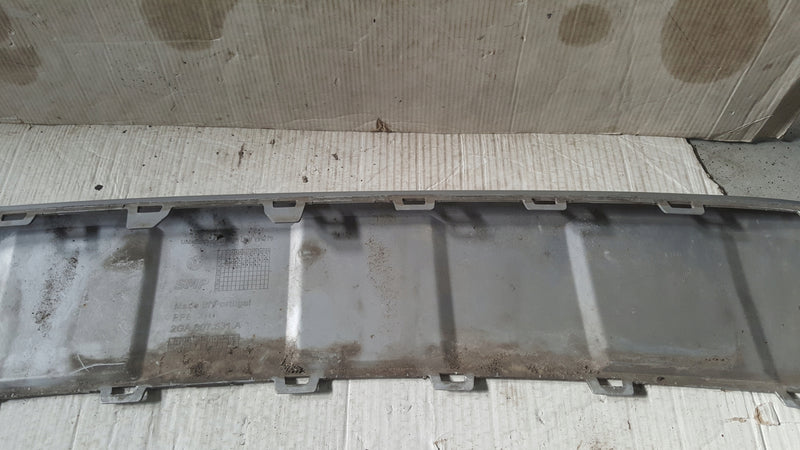 Dokładka spoiler zderzaka przedniego VW T-ROC 2GA807531A demontaż