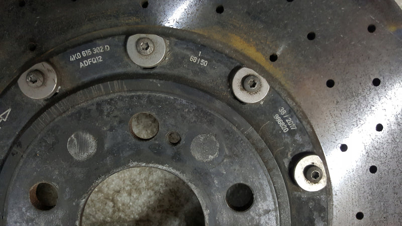 TARCZA CERAMICZNA Audi C8 A6 A7 4K0615302D PRAWA