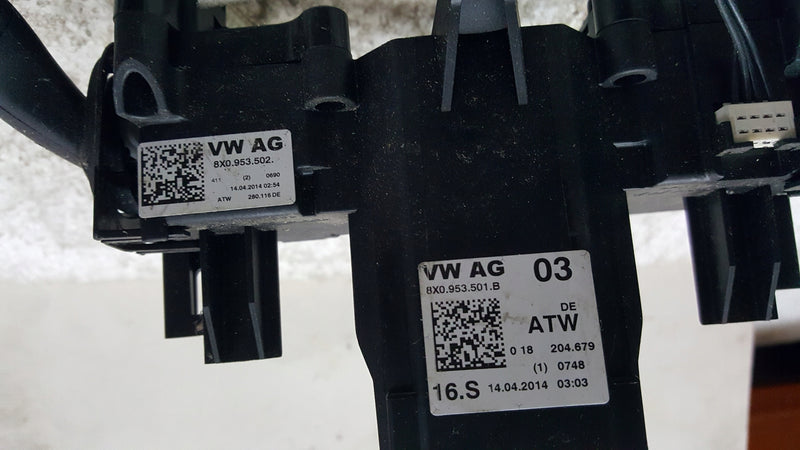 AUDI A1 8X PRZEŁĄCZNIK ZESPOLONY MANETKI ORYGINAŁ