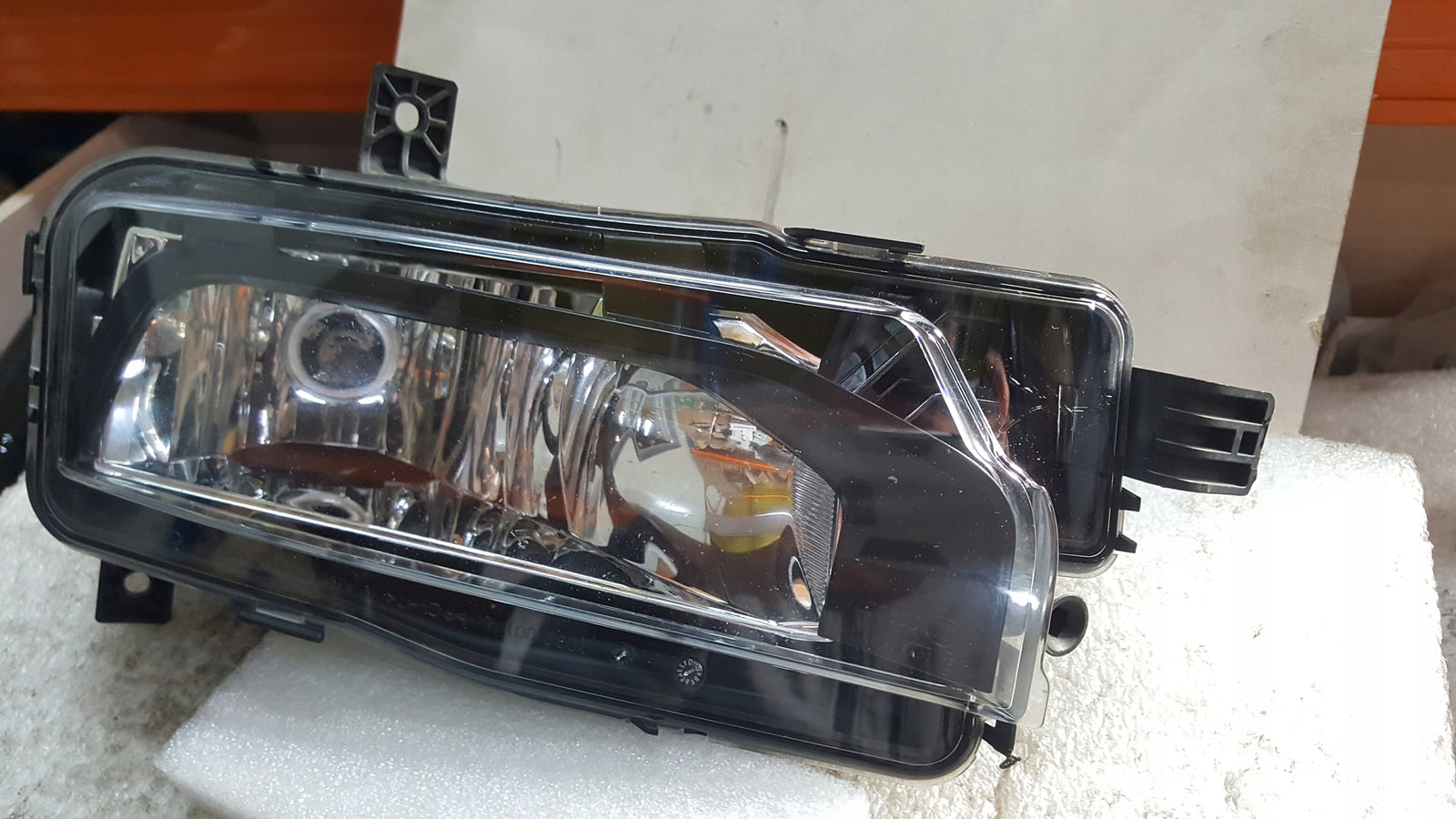 VW TRANSPORTER T6 HALOGEN LEWY 7E0941661B