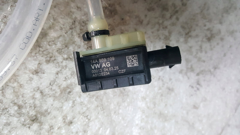 CZUJNIK MODUŁ OCHRONY PIESZYCH VW ID7 14A959109 NOWY