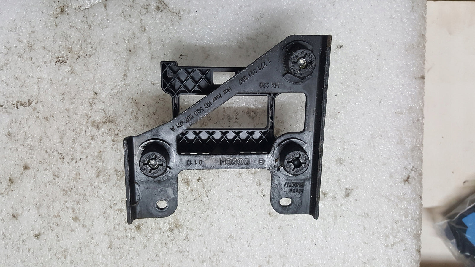 VW AUDI SKODA WSPORNIK MOCOWANIE RADARU 5Q0907461A