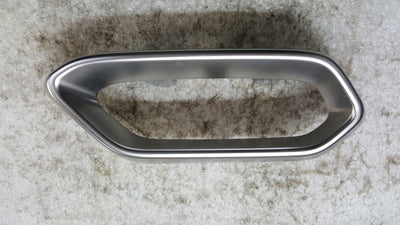 Seat Arona 2022 osłona wydechu nakładka zderzaka chrom prawa 6F9807834C