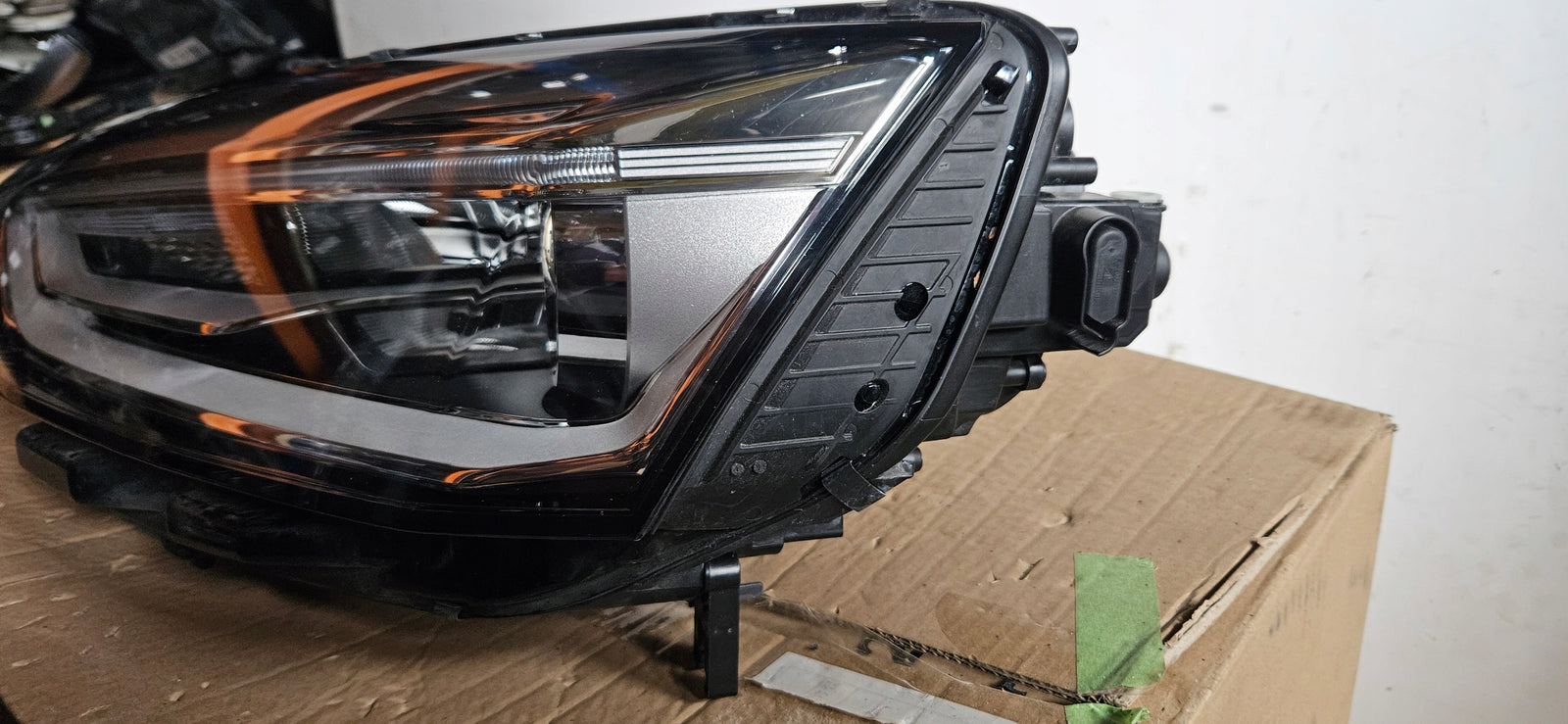 Le 8W6941005C bi xenon LED Audi A5 S5 RS5 B9 2019r DEMONTAŻ