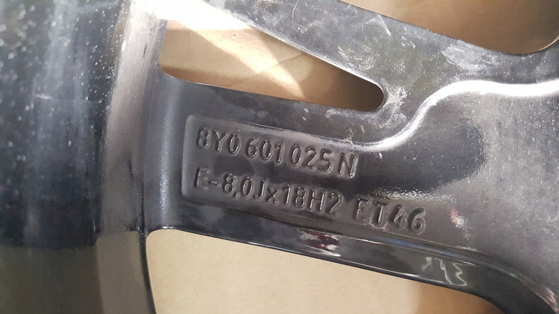 Felga oryginał Audi A3 S3 RS3 18X8J ET 46 5X112 nr. 8Y0601025N